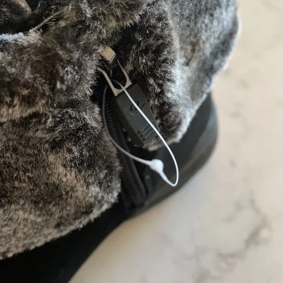 Easy Spirit Explore 24 Booties - Size 6.5 - Picture 5 of 5